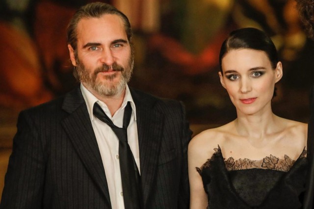 Joaquin Phoenix şi Rooney Mara vor juca în următorul film al regizoarei scoţiene Lynne Ramsay