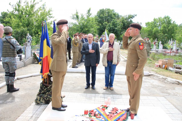 Rechinii Albi au comemorat 15 ani de la sacrificiul suprem al eroului Ionel Gheorghiţă Drăguşanu