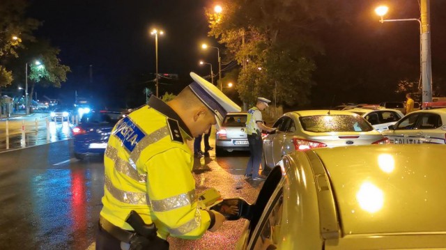 Polițiștii constănțeni la DATORIE și în MINIVACANȚA de RUSALII