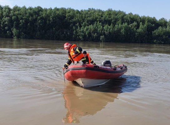 Minorele DISPĂRUTE luni după-amiază, în apele fluviului Dunărea, nu au fost găsite