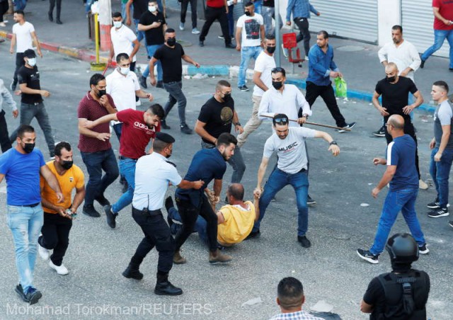 Cisiordania: Incidente violente în cursul unei manifestaţii împotriva Autorităţii Palestiniene