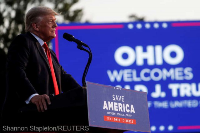 SUA: Trump, în campanie în Ohio, denunţă imigraţia şi cere votul pentru republicani