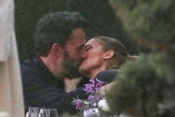 Jennifer Lopez se mărită cu Ben Affleck! Au început pregătirile pentru nuntă