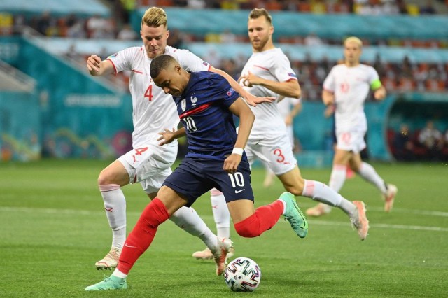 Fotbal - EURO 2020: Franţa nu merita să meargă mai departe, recunoaşte presa din Hexagon