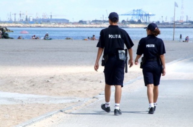 Polițiștii au împânzit plajele