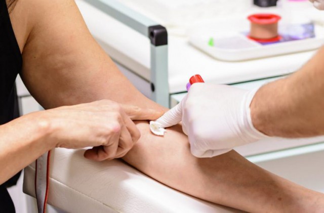 S-a inventat TESTUL MINUNE: poate detecta mai mult de 50 de tipuri de cancer