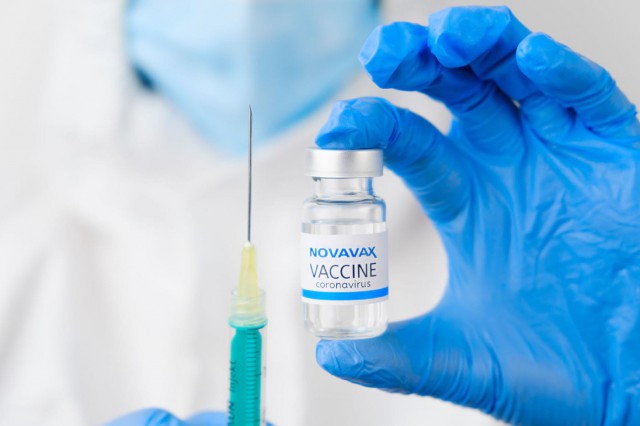 Novavax a anunțat că are nevoie de șase luni pentru a produce un vaccin COVID-19 împotriva variantelor predominante de coronavirus