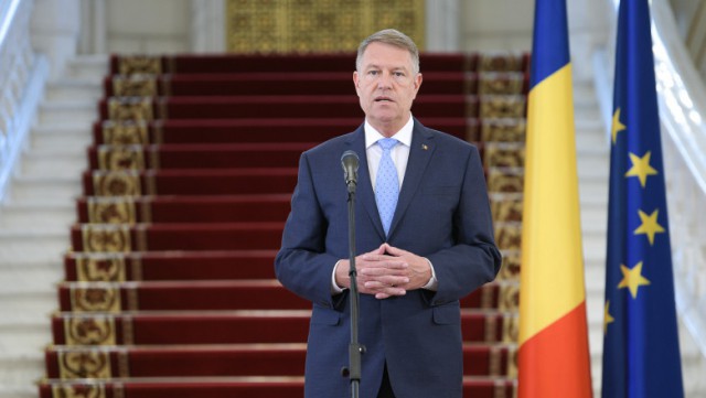 Iohannis a cerut moment de reculegere pentru victimele de la Constanța, la evenimentul unde va primi premiul Carol cel Mare