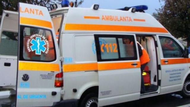 ACCIDENT RUTIER între DOUĂ AUTOTURISME, pe bulevardul Mamaia