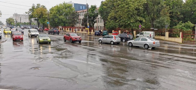 Circulația rutieră a fost reorganizată la intersecția bulevardului Alexandru Lăpușneanu cu strada Nicolae Iorga