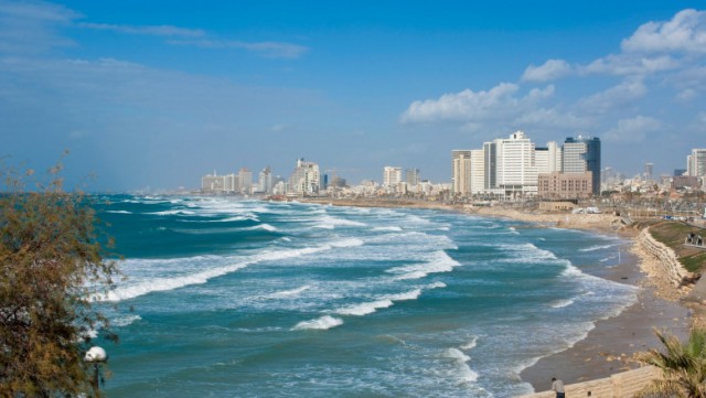 Israelul înăsprește din nou regulile pentru turiști și introduce carantina obligatorie pentru toţi călătorii