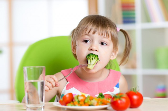 Nutrienți esentiali pentru dezvoltarea copilului