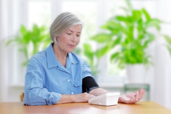 Vrei să reduci riscul cardiovascular? Cele 3 afecțiuni pe care e bine să le cunoști și previi