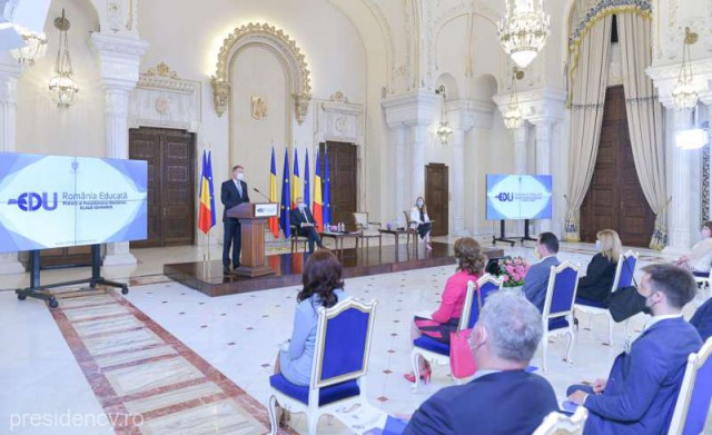 „România Educată“: Iohannis, discuţii cu conducerea Parlamentului şi cu membri ai comisiilor de învăţământ