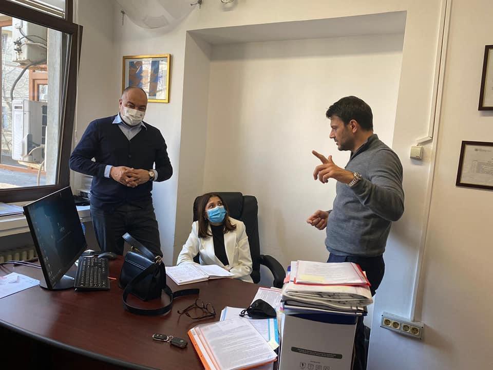 PRIMĂRIA vrea PARC INDUSTRIAL, iar proprietarii nu au cui să VÂNDĂ terenurile! PRIMĂRIA vrea PARC INDUSTRIAL, iar proprietarii nu au cui să VÂNDĂ terenurile!