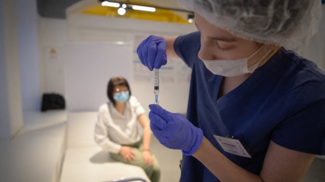 Biserica Ortodoxă Rusă le cere enoriașilor săi să se vaccineze: „Cei care refuză sunt păcătoşi“