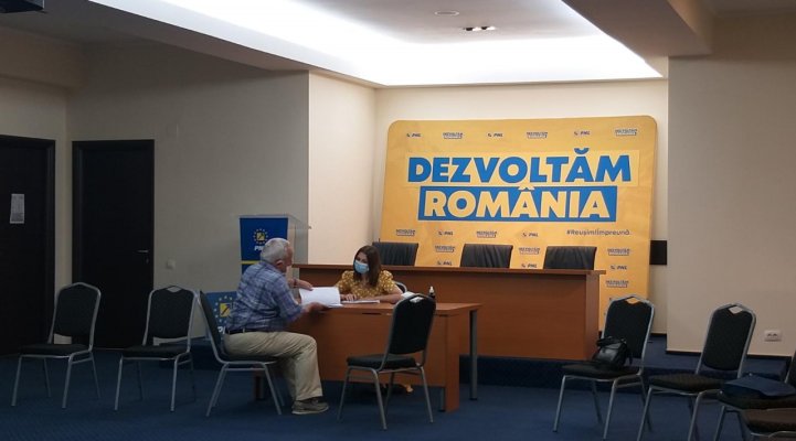 Audiență la consilierul Mihaela Andrei: Lipsa LOCURILOR de PARCARE și ȘANTIERE, principalele PROBLEME
