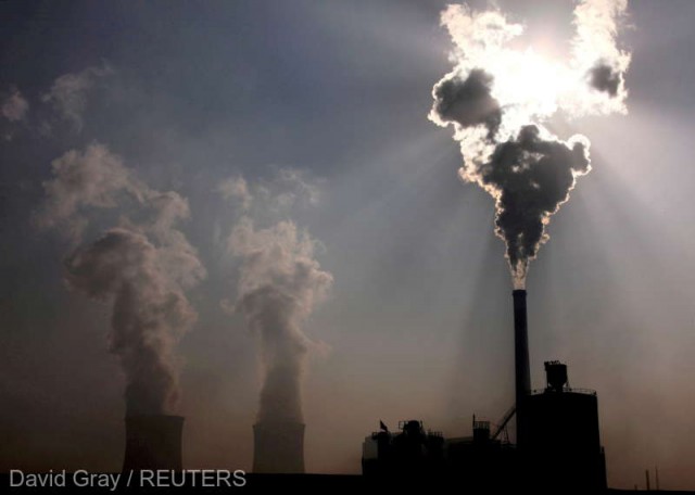 IEA: Cărbunele va duce la un nou record de emisii de CO2 în sectorul de electricitate în 2022