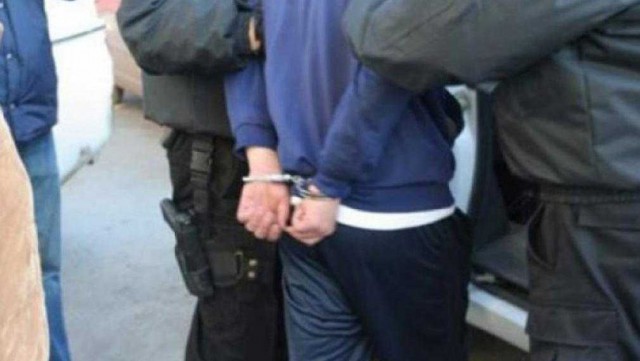 CONDAMNAT la ÎNCHISOARE pentru TÂLHĂRIE, uneia dintre VICTIME i-a DISLOCAT UMĂRUL