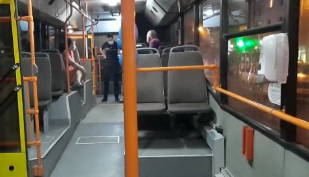 PERCHEZIȚII la un HOȚ de 67 de ani, care acționa în AUTOBUZE!