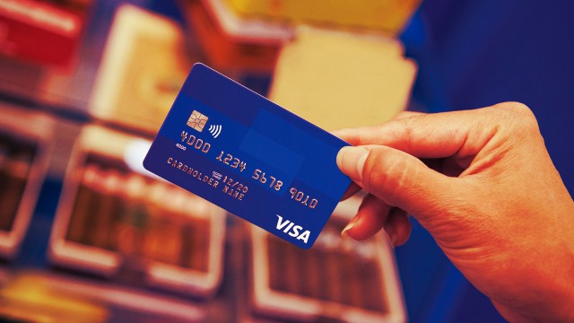 Visa: Cardurile conectate la criptomonede înregistrează creşteri constante