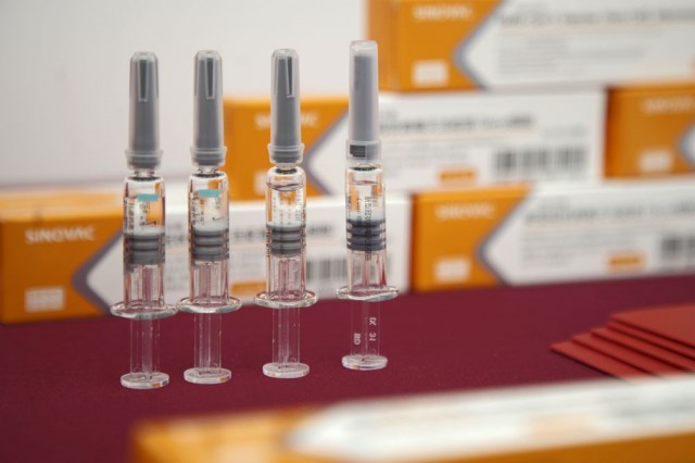 Coronavirus: Vaccinul chinezesc CoronaVac, mai puţin eficient împotriva variantei Gamma