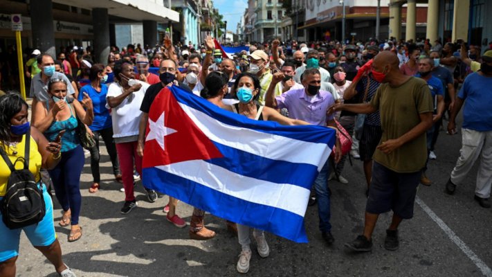 Uniunea Europeană susţine manifestaţiile din Cuba şi cere autorizarea acestora