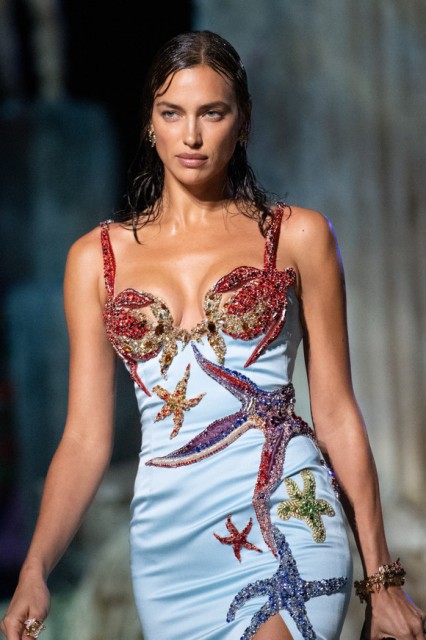 Irina Shayk i-a „dat papucii“ lui Kanye West