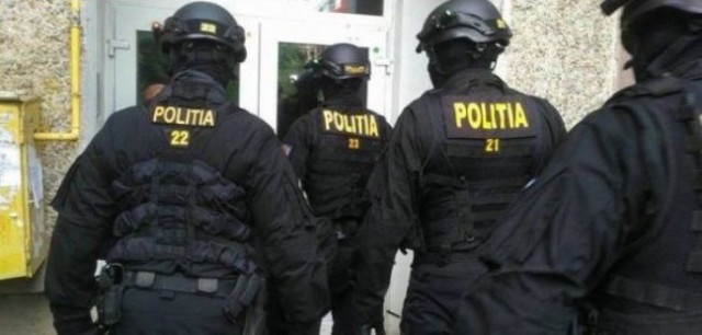 PERCHEZIŢII într-un DOSAR penal de TÂLHĂRIE calificată