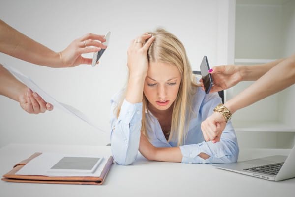 Cele 12 stadii ale burnout-ului, descrise de psihologi