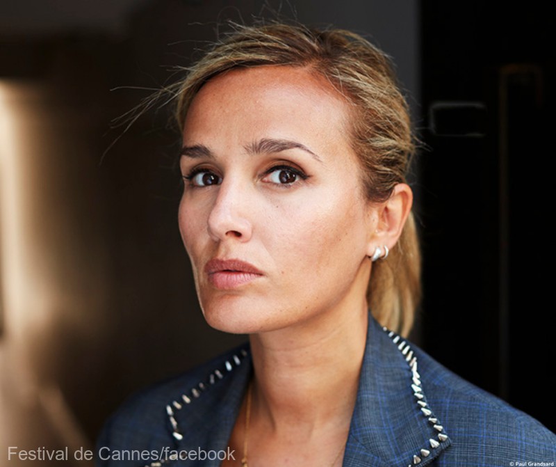 Cannes 2021: Julia Ducournau, a doua regizoare din istoria festivalului care câştigă Palme d'Or