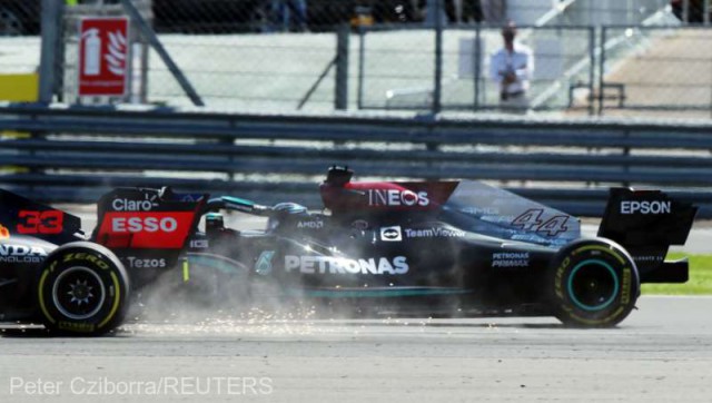 Auto - F1: Hamilon este periculos, lipsit de respect şi nesportiv, acuză Verstappen