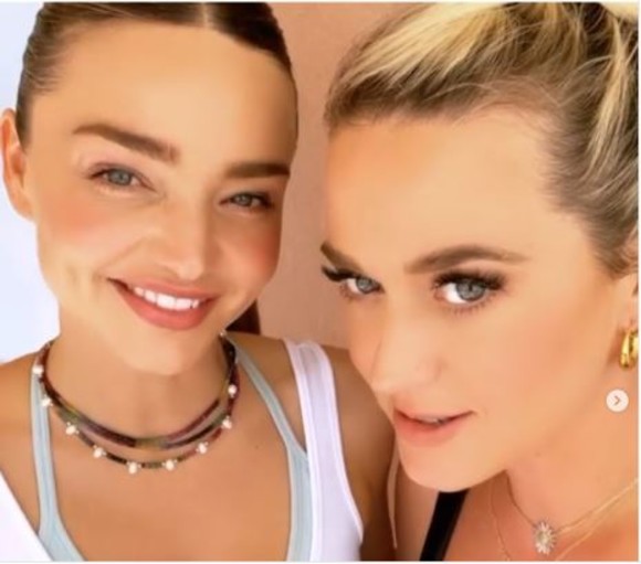 Katy Perry, prietenă la cataramă cu fosta soție a partenerului său