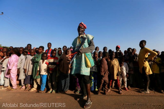 Un grup înarmat eliberează 28 de elevi răpiţi în Nigeria