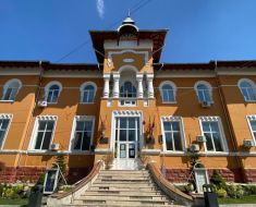 Consiliul Local Medgidia se întrunește pe 29 octombrie: 21 de proiecte pe ordinea de zi, inclusiv vânzarea mai multor terenuri Consiliul Local Medgidia se întrunește pe 29 octombrie: 21 de proiecte pe ordinea de zi, inclusiv vânzarea mai multor terenuri