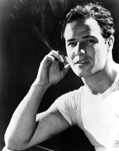 Cine este şi cum arată nepotul lui Marlon Brando. A avut o copilărie nefericită, dar azi este un model cotat