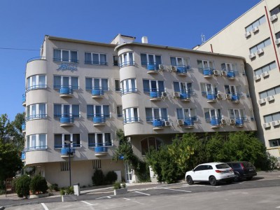 Alertă în Stațiunea Mamaia! Incendiu la Hotelul Briza