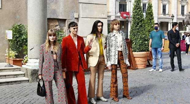 Trupa Maneskin, câştigătoarea Eurovision 2021, premiată de Primăria din Roma
