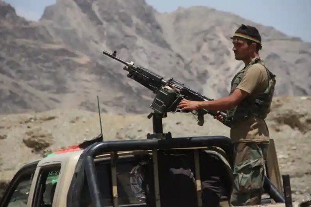 Afganistan: Ofensivă respinsă a talibanilor împotriva unui mare oraş din vestul ţării