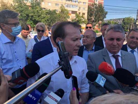 Marcel Ciolacu: ”Premierul Cîțu se preface că nu înțelege de ce! Marele Brad Pitt în mizerie, în tot felul de clipuri penibile!”