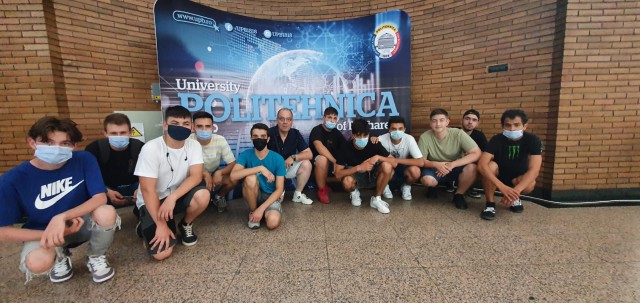 Mai mulți elevi din Constanța participă la programul de vară ”Hai la facultate”