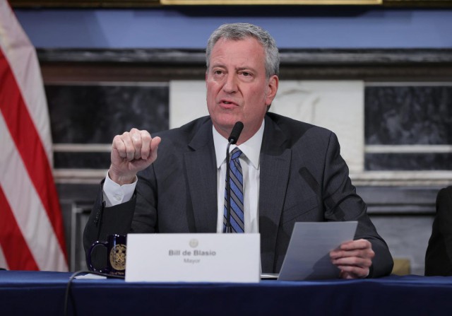 Coronavirus: Vaccin anti-Covid-19 sau test obligatoriu pentru funcţionarii municipali din New York