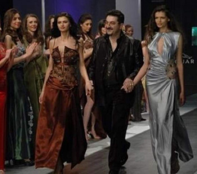 Creator de modă celebru, scandal total, pentru 378.000 de euro. Joacă ultima carte