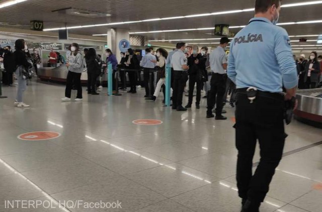 Interpol: 286 de suspecţi arestaţi şi 22 de grupări de traficanţi de persoane destructurate în urma unei ample operaţiuni internaţionale