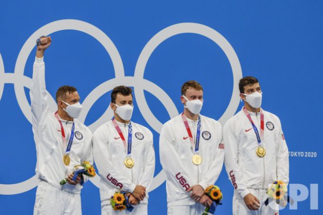 JO 2020 - Înot: Dressel a obţinut a cincea medalie de aur la Tokyo, cu ştafeta de 4x100 m mixt