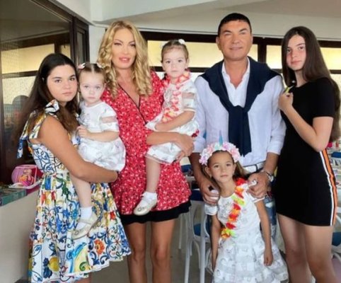 Borcea și-a adunat toată familia la Olimp. Ce mari au crescut copiii Alinei Vidican!