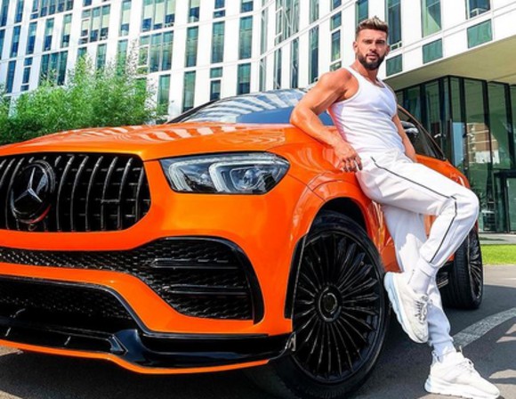 Dorian Popa, CADOU de 55.000 de euro de ziua lui!