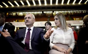 Irina și Liviu Dragnea, fotografie cu mesaj din mașină. Cum arată fostul lider PSD după eliberare