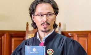 Comunitatea LGBTQ ÎNCAIERĂ judecătorii: Danileț acuză că Stoicescu NU e anchetată de Inspecția Judiciară
