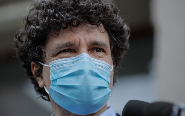 30.000 de bucureşteni au semnat pentru demiterea lui Nicuşor Dan